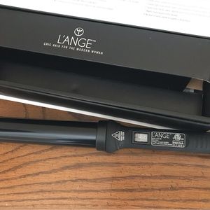 L’ange Ondule 32mm Styling wand. Used 1X